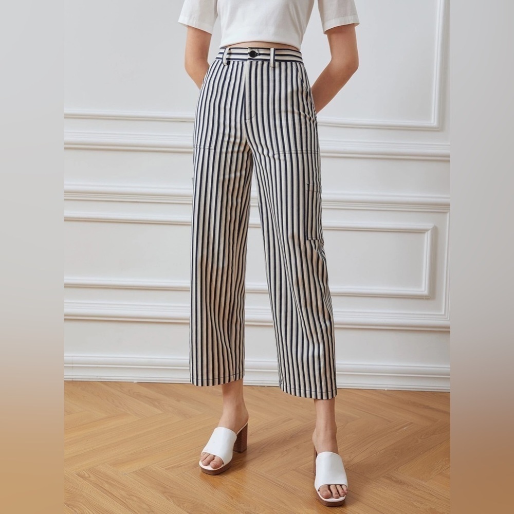 NWT MOTF Striped Cropped Cargo Pants